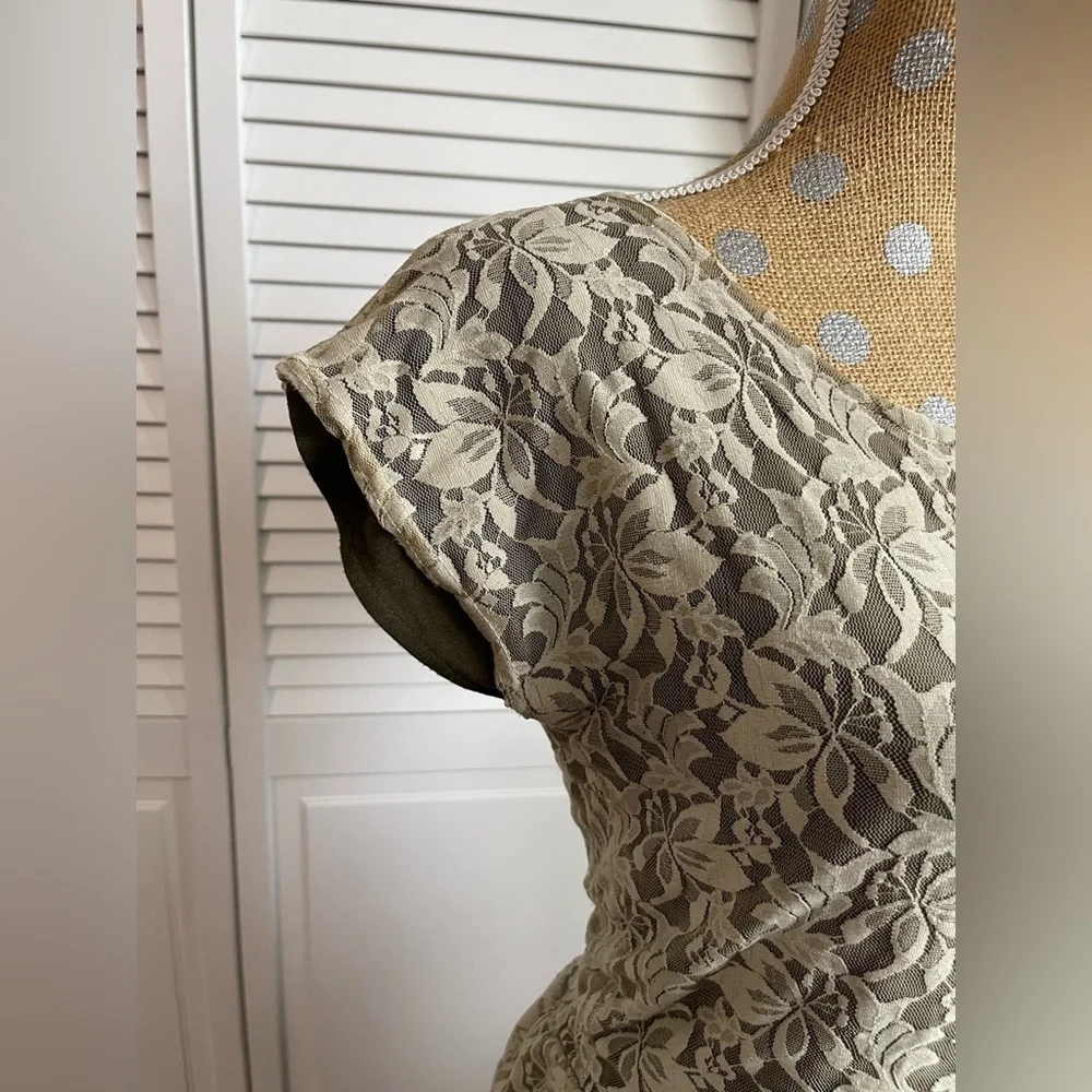 Green with Lace Urban Renewal size M - Picture 4 of 7